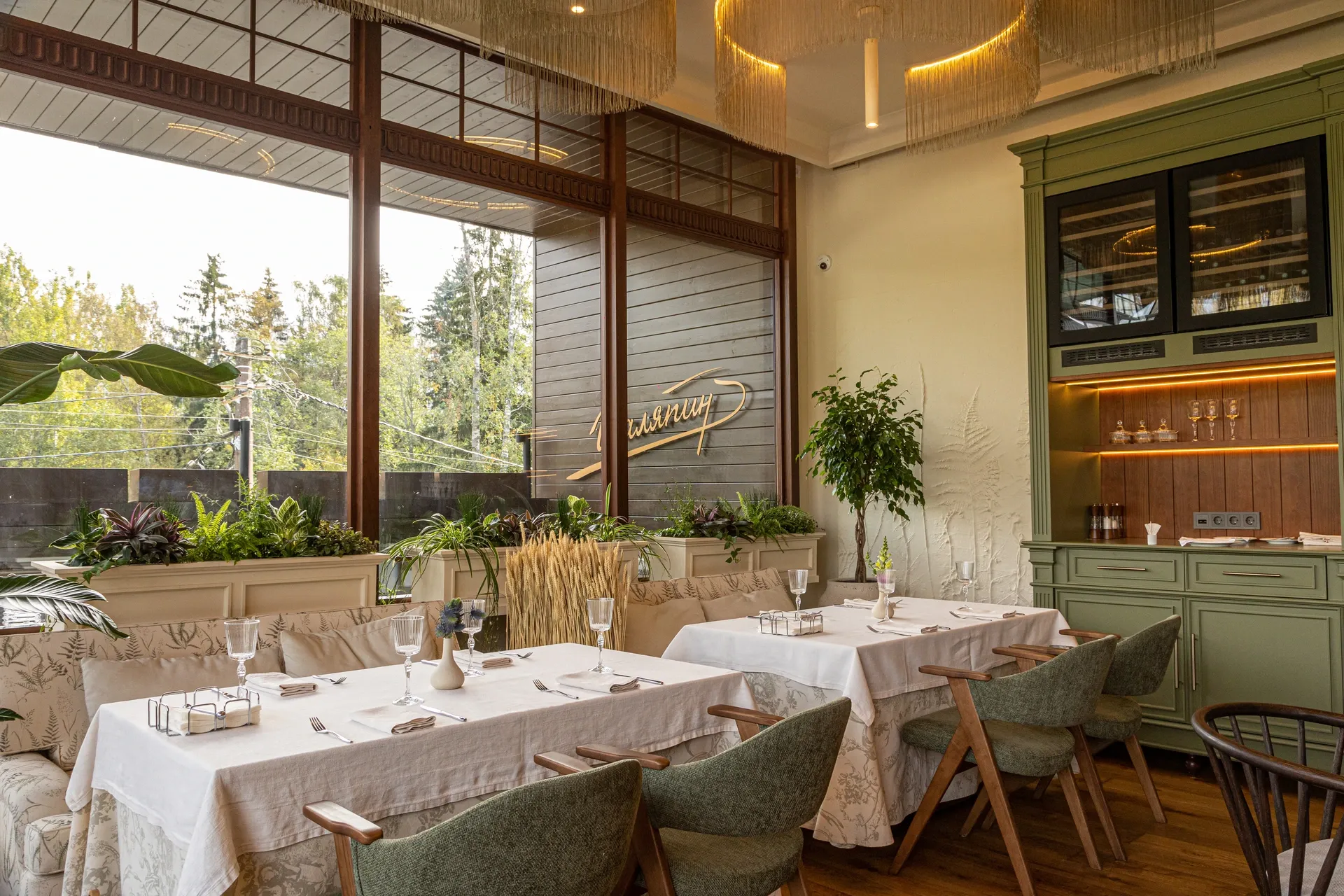 Зал ресторана Шаляпин Дачный